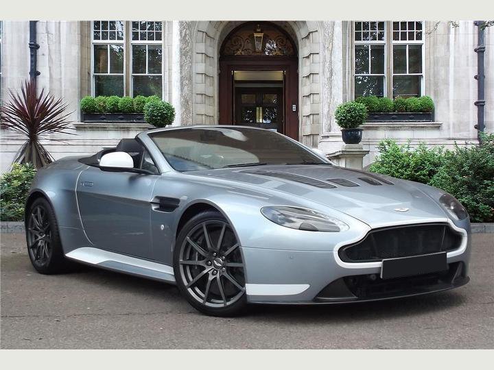 HIRE ASTON MARTIN V12 VANTAGE